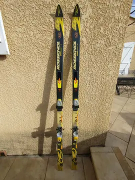 paire de Skis rossignol