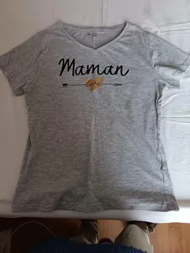 tee-shirt taille 38/40, TB état