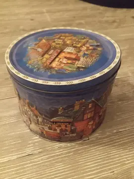 grande boîte en fer