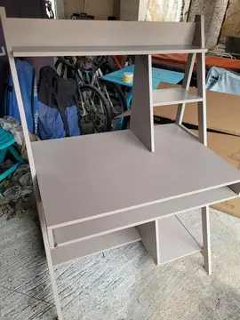 bureau avec tiroir clavier coulissant