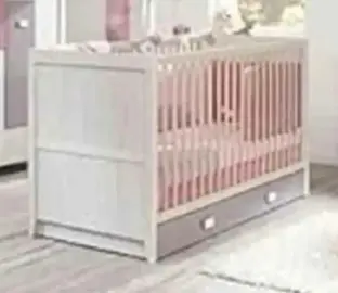 donne lit bébé et plusieurs doudous et jouet bebe