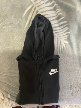 Pull nike noir