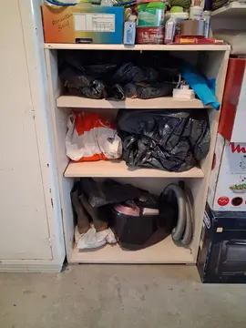 Meuble bas de teinte bois clair