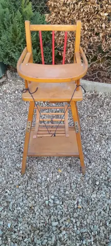 chaise bébé en bois