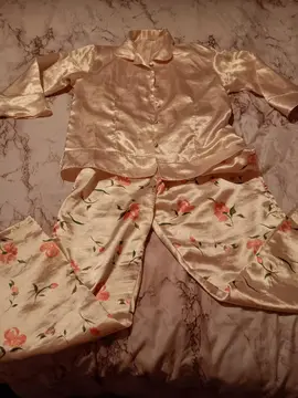 pyjama polyester satiné