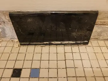 plinthes anciennes en carrelage