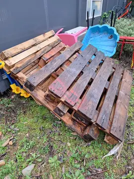 Lot de 6 palettes en bois