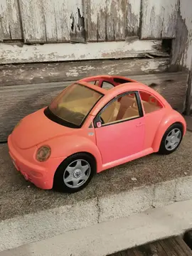 Voiture rose Barbie Volkswagen