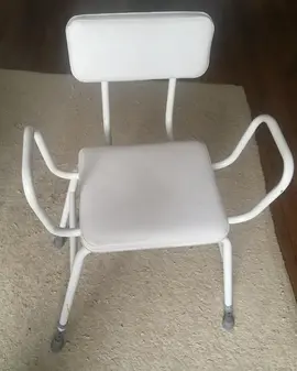 Fauteuil haut pour personne âgée