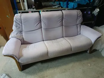 Canapé en bois massif et tissu