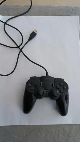 Manette de jeu filaire