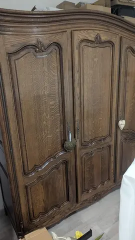 Armoire