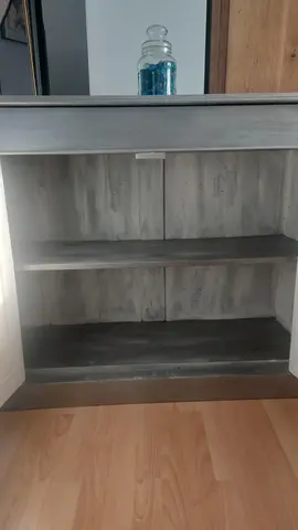 meuble de rangement en bois peint