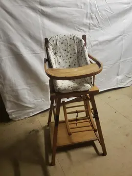 chaise haute en bois