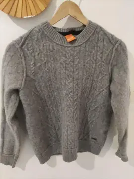 PULL RÉSERVÉ À WANDA