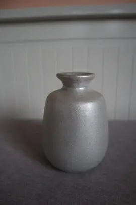 Vase gris