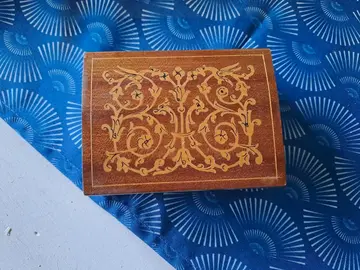 jolie boite retro bois