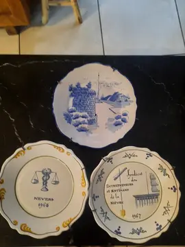 ASSIETTES DECORATIVES FAIENCE NEVERS