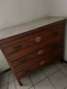 Commode vintage avec plateau en marbre