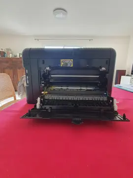 Imprimante HP Color LaserJet CP1525n