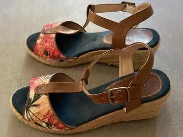 Sandales compensées Elue Par Nous 37