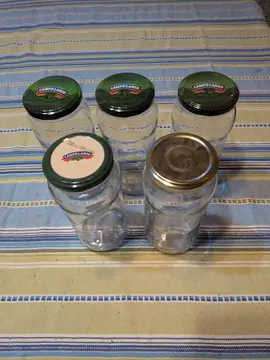 5 bocaux de verre de taille identique