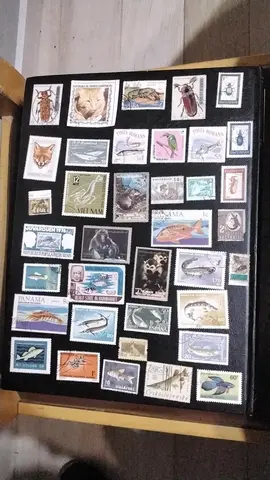 donne timbres annimaux 1lot part envoie