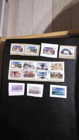 donne timbres auto-adhésif 1lot par envoie