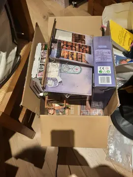 Gros lot de maisons miniatures booknook à finir