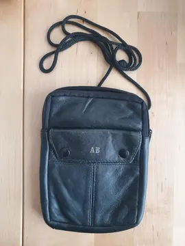 Pochette AB noire