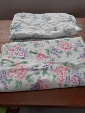 2 petits duvets