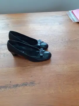 chaussures en cuir 37