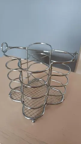 Support en métal pour brosses ou autre