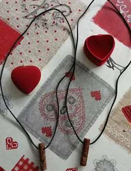 2 colliers Totem tiki en bois