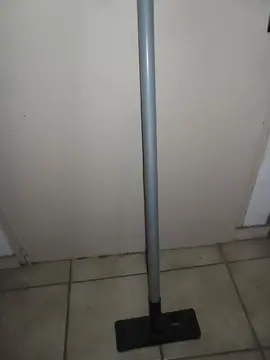 Balai d'aspirateur.