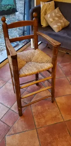 chaise haute pour enfant