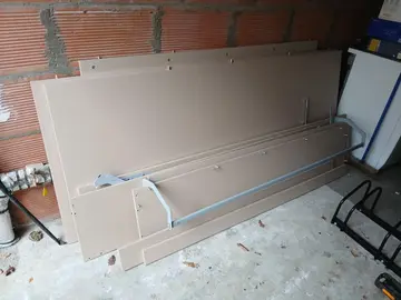 panneaux de bois peints