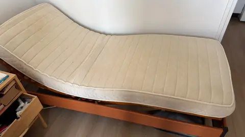 Donne deux lits électriques 200x80 cm