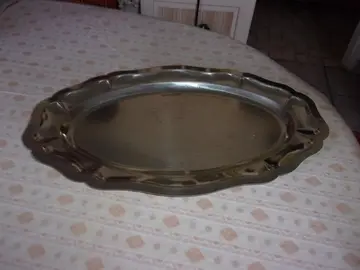 Grand plat ovale en inox Dimensions 50 cm X 32,5 cm