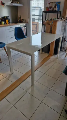 Table en verre