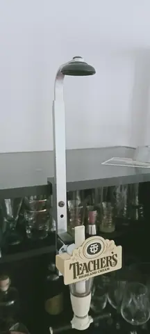 doseur/ distributeur alcool