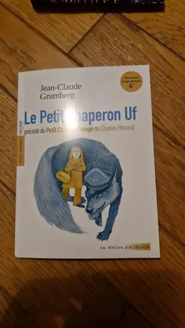 livre collège le petit chaperô uf