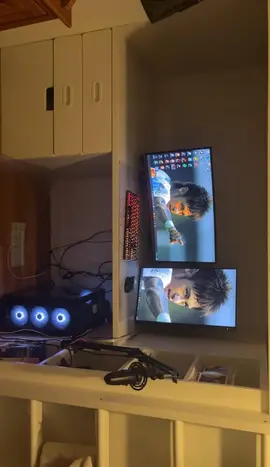 2 Lits mezzanine Ikea Smastad