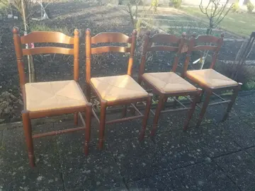 4 chaises bois massif