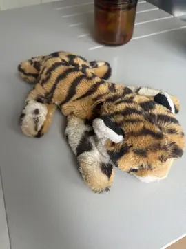peluche tigre