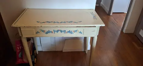 table d'appoint en bois à restaurée