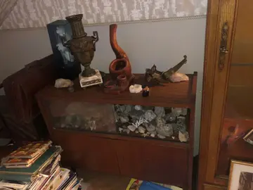 Commode avec vitrine