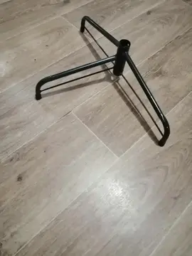 Pied métal pour sapin synthétique