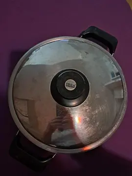 donnes casserole pour cuisiner sans matière grasse.