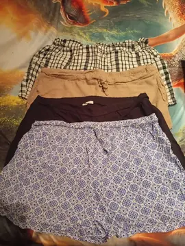 4 shorts taille 46
